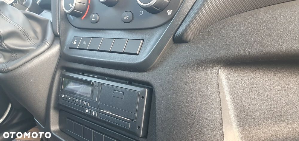 Iveco Daily 35S18 - 33