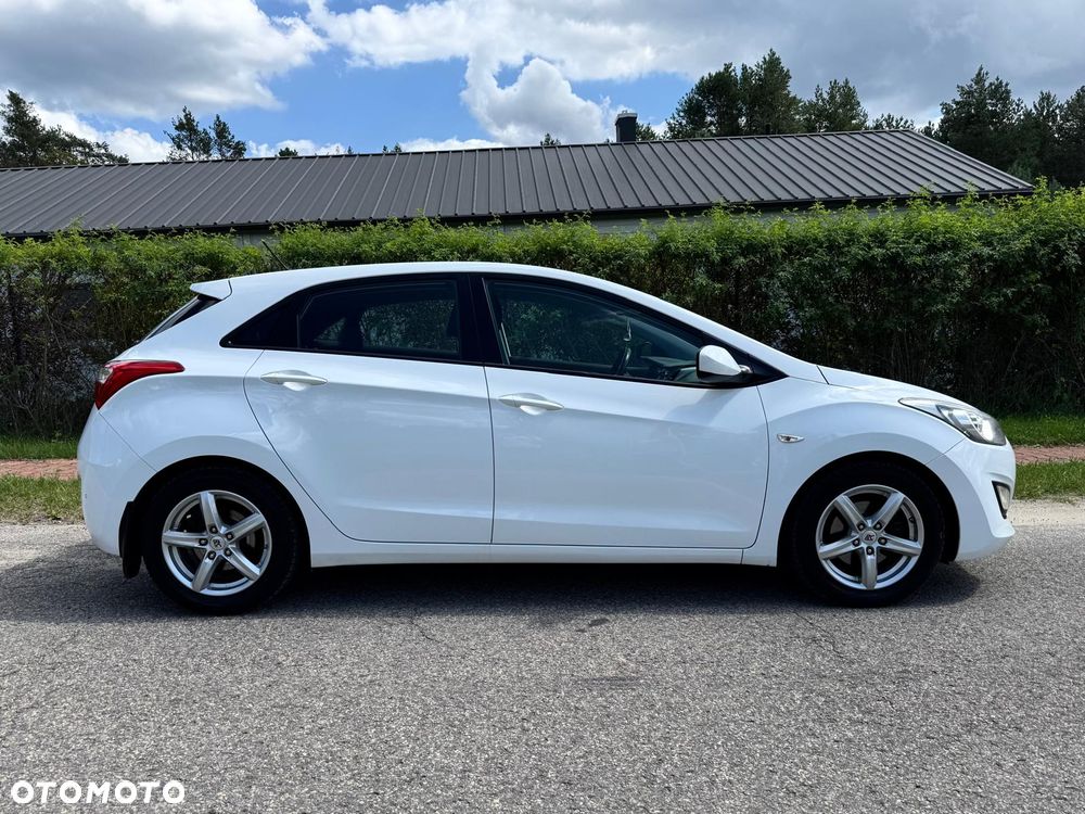 Hyundai i30 blue 1.6 CRDi Classic - 7
