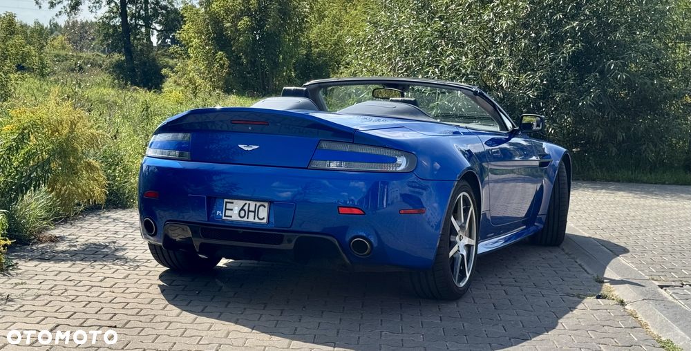 Aston Martin V8 Vantage - 5