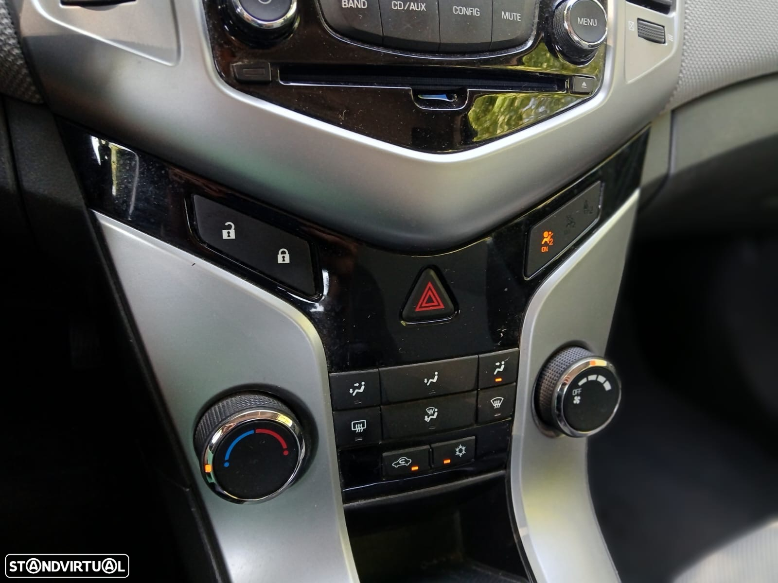 Chevrolet Cruze 1.6 LS - 13