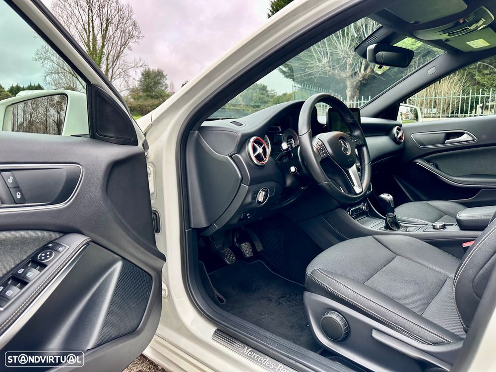 Mercedes-Benz A 180 CDI (BlueEFFICIENCY) Urban - 19