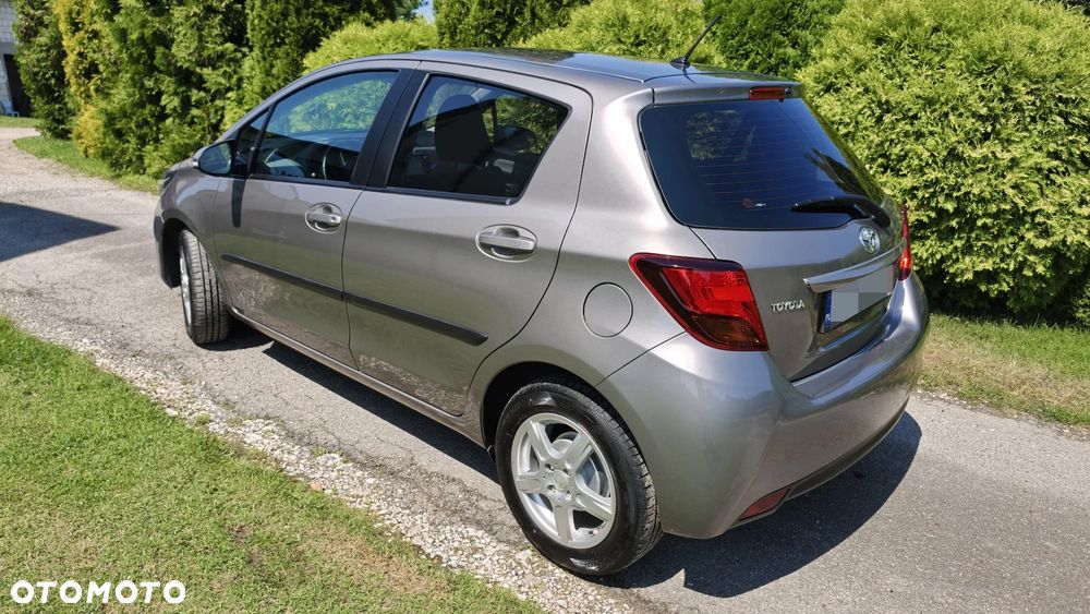 Toyota Yaris 1.33 Premium EU6 - 4
