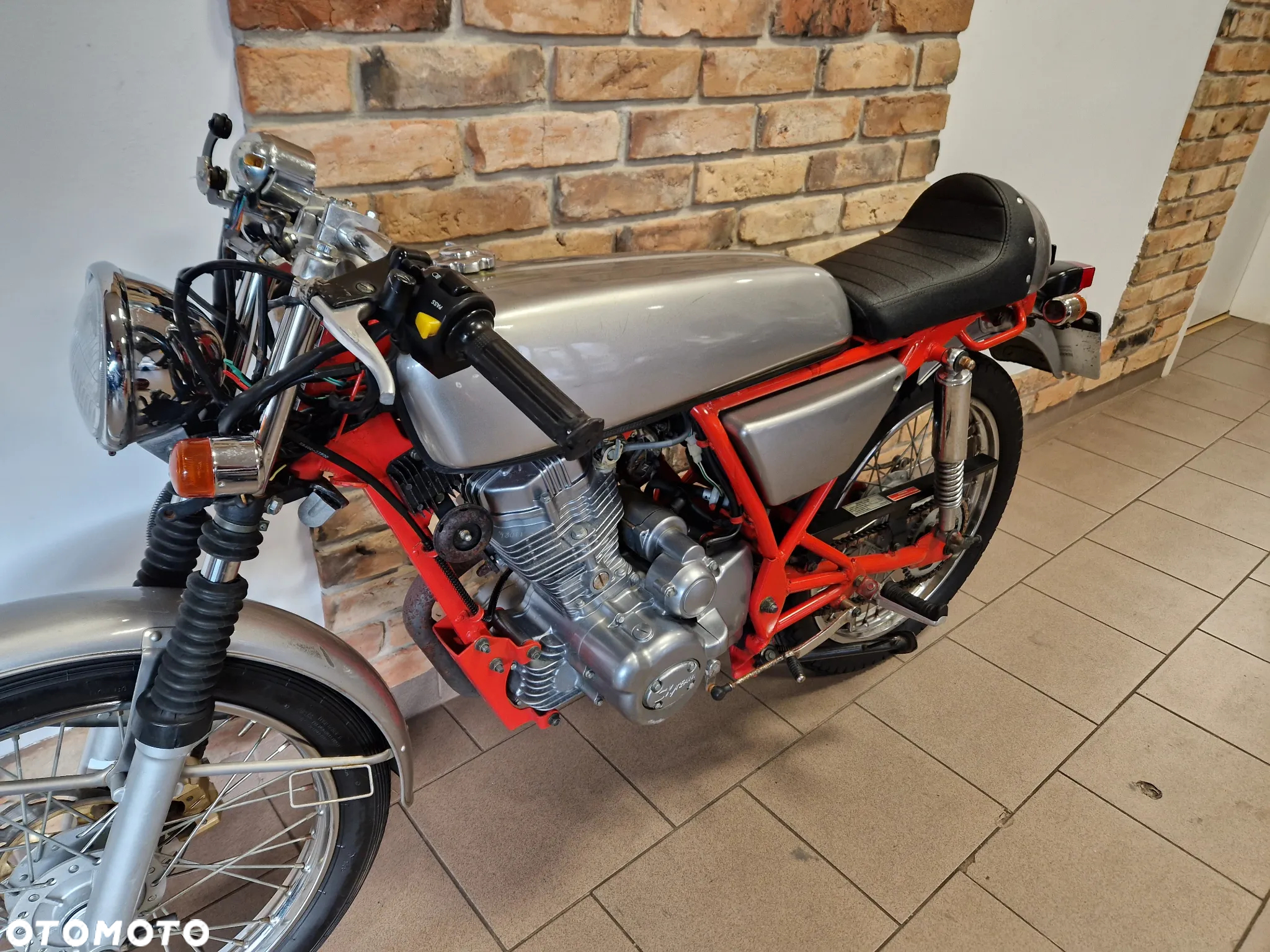 Honda Inny - 16