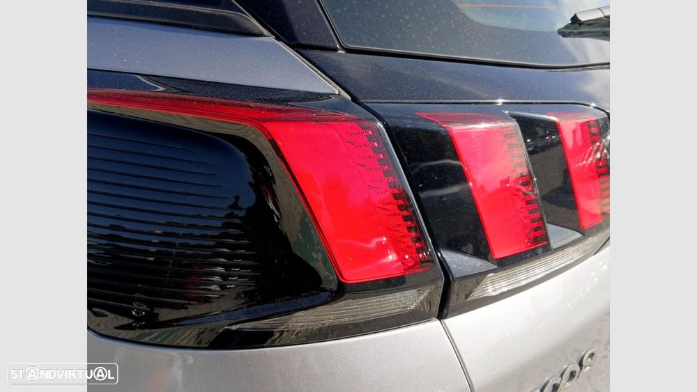 Peugeot 3008 1.5 BlueHDi Active - 9