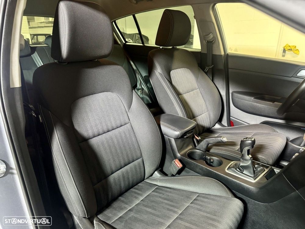 Kia Sportage 1.6 CRDI ISG Tech - 29