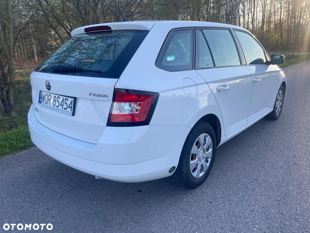 Skoda Fabia - 3