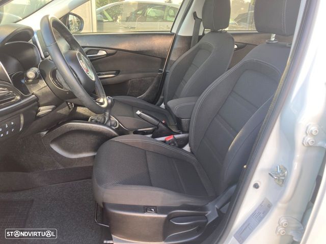 Fiat Tipo 1.3 M-Jet Easy - 24