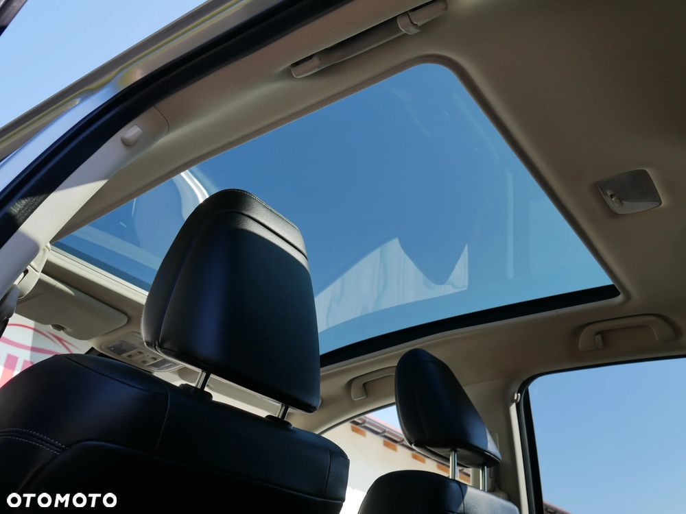 Honda CR-V 2.0i-VTEC 4WD Automatik Executive - 27