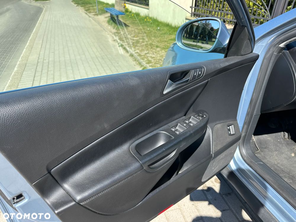 Volkswagen Passat 1.8 TSI Exclusive - 14
