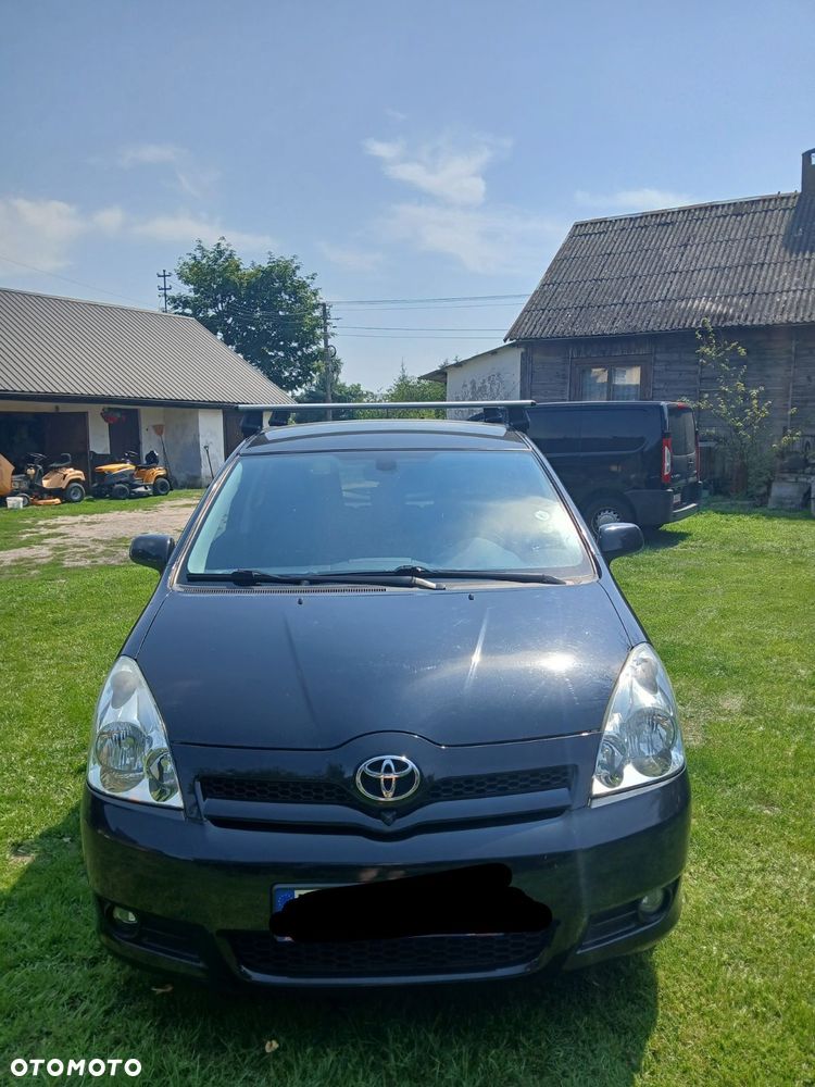 Toyota Corolla Verso - 2
