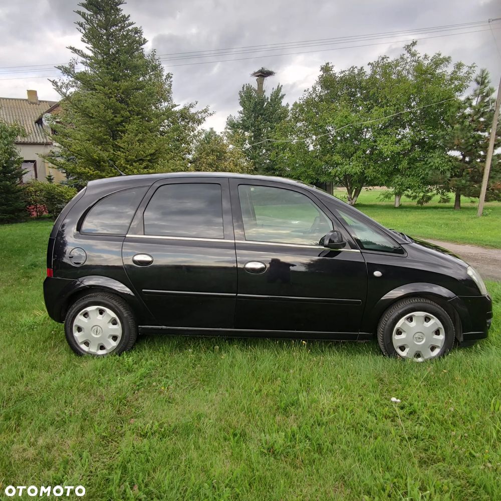 Opel Meriva 1.6 Cosmo - 22