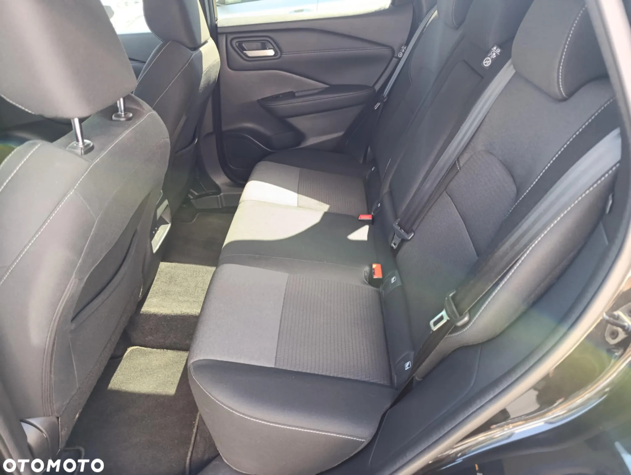 Nissan Qashqai 1.3 DIG-T mHEV N-Connecta - 10