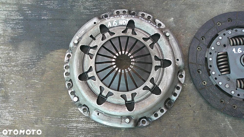 PEUGEOT PARTNER I 1.6 HDI SPRZĘGŁO KOŁO ZAMACHOWE - 2