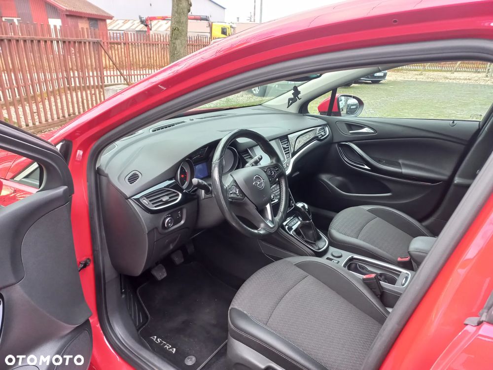 Opel Astra 1.4 Turbo Innovation - 17