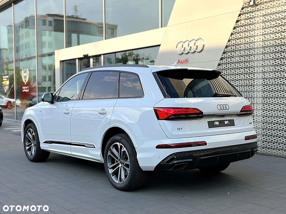 Audi Q7 - 11