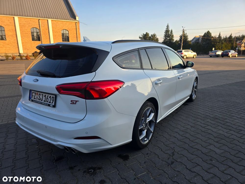 Ford Focus SW 2.0 EcoBlue ST - 10