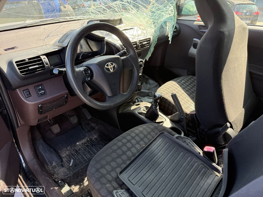Toyota iQ de 2010 para peças - 8