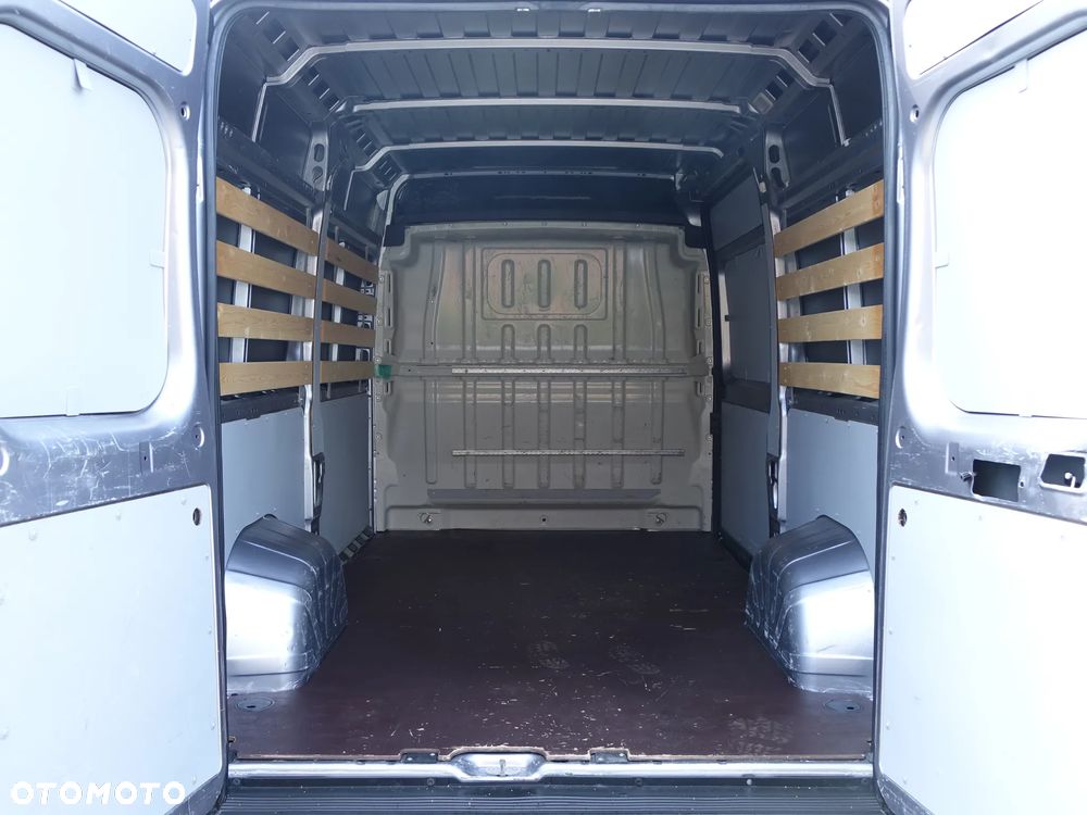 Peugeot Boxer 3-osobowy L2H2 średniak MAŁY PRZEBIEG - 13