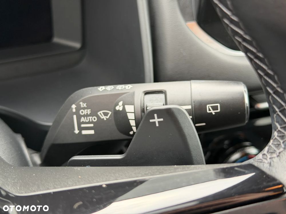 Nissan Qashqai 1.3 DIG-T mHEV N-Connecta Xtronic - 17