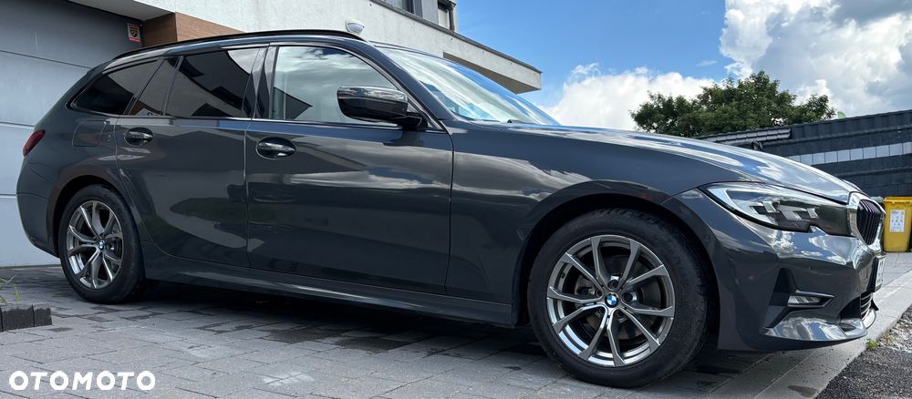 BMW Seria 3 320d Sport Line Shadow - 11