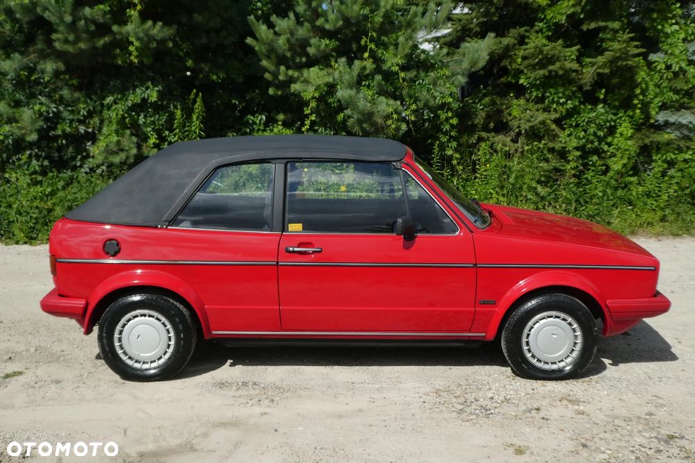 Volkswagen Golf 1.6 Base / C - 1