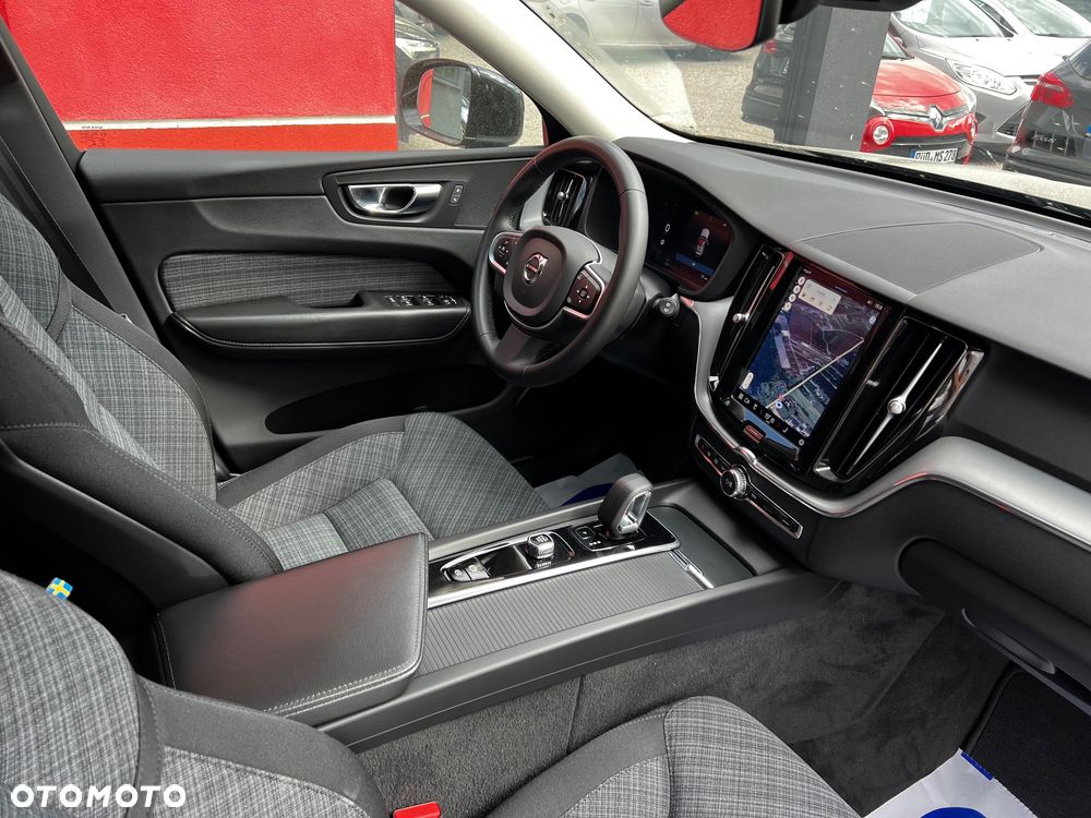 Volvo XC 60 B4 D Core - 24