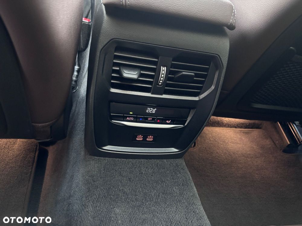 BMW Seria 3 320d xDrive M Sport Shadow sport - 28