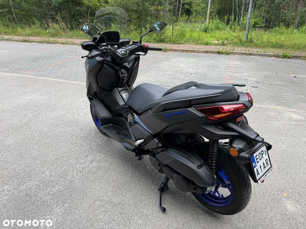 Yamaha X-max - 4