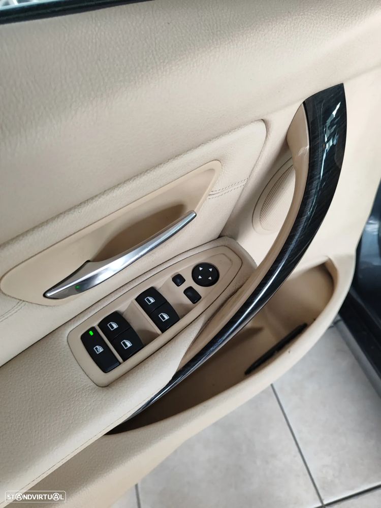 BMW 318 d Touring Auto Line Luxury - 27