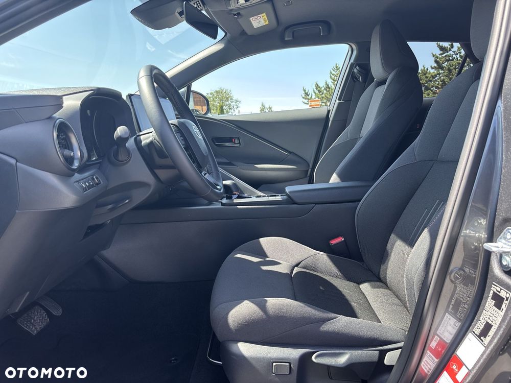 Toyota C-HR - 11