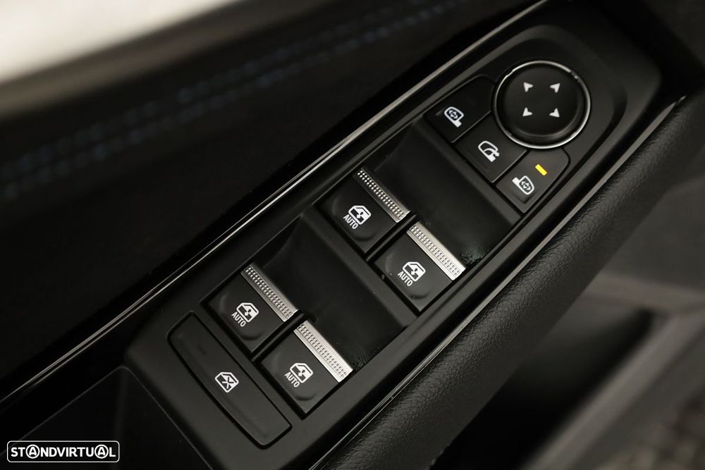 Renault Austral 1.2 E-Tech Techno Espirit - 21