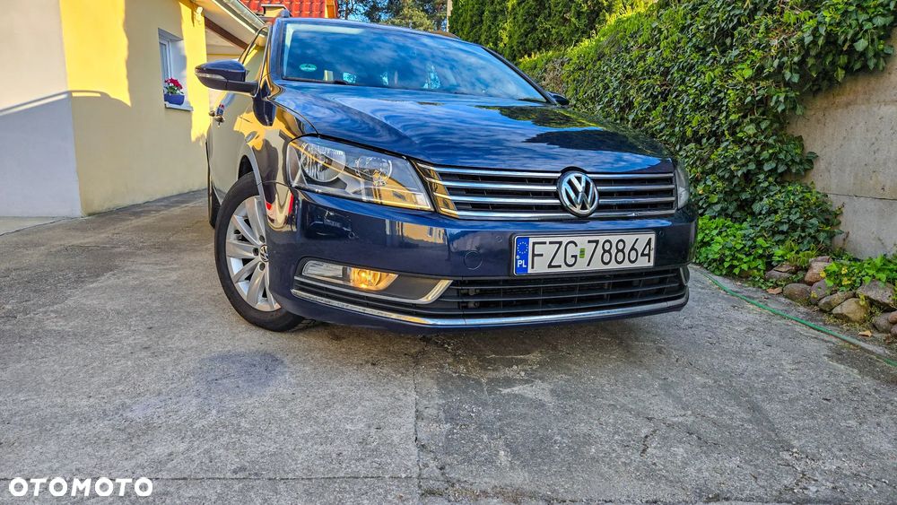Volkswagen Passat 2012 photo 4