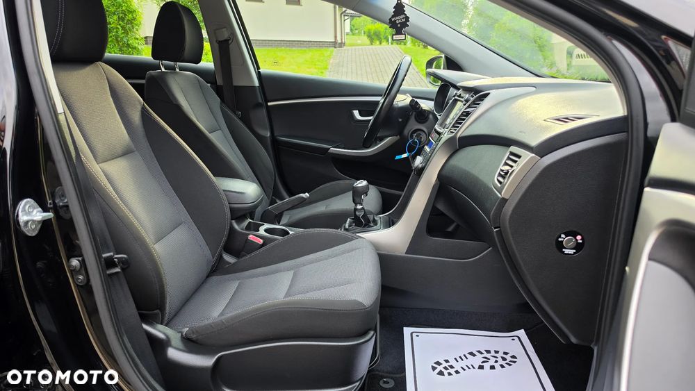 Hyundai i30 1.4 Fifa World Cup Edition - 16