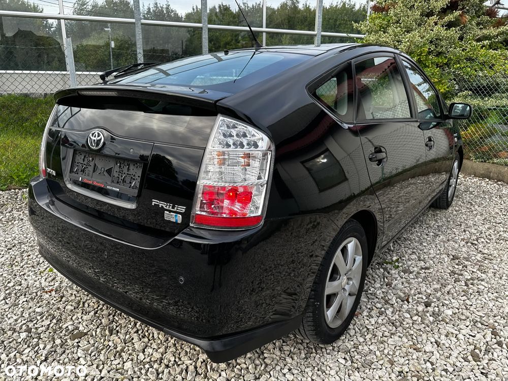 Toyota Prius 1.5 VVT-i Prestige - 6