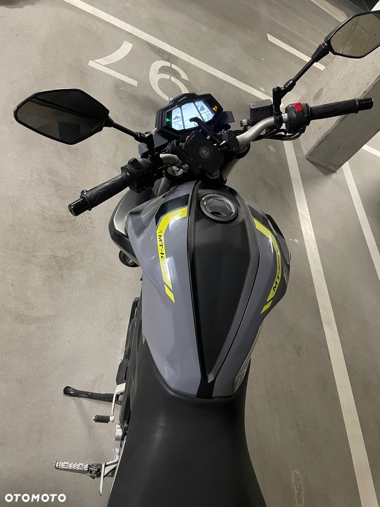 Yamaha MT - 5