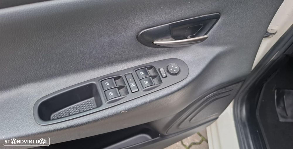 Lancia Ypsilon 1.3 M-jet S&S Urban - 20