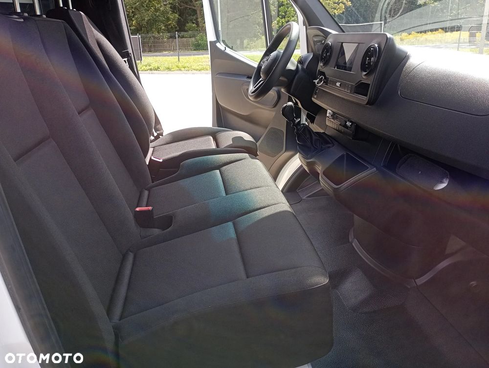 Mercedes-Benz SPRINTER MAXI BRYGADÓWKA 9 OSÓB OBROTOWE FOTELE SESORY KAMERA COFANIA NR. 101 - 38