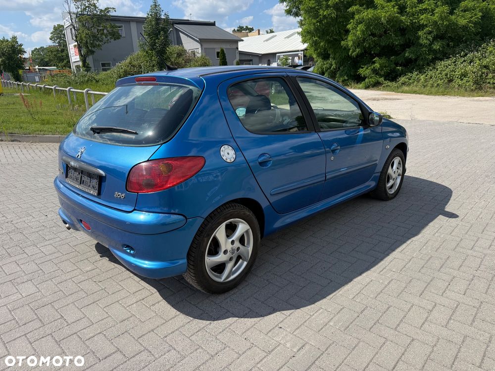 Peugeot 206 1.6 Quiksilver - 4