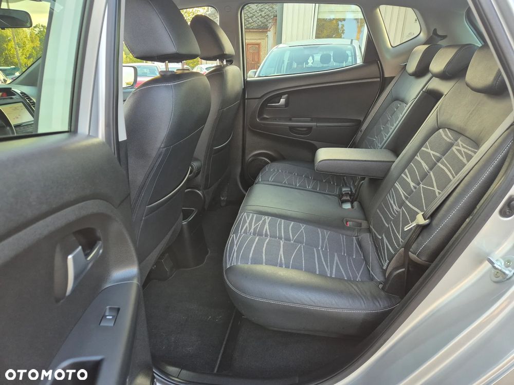 Kia Venga 1.6 CVVT ISG Spirit - 25