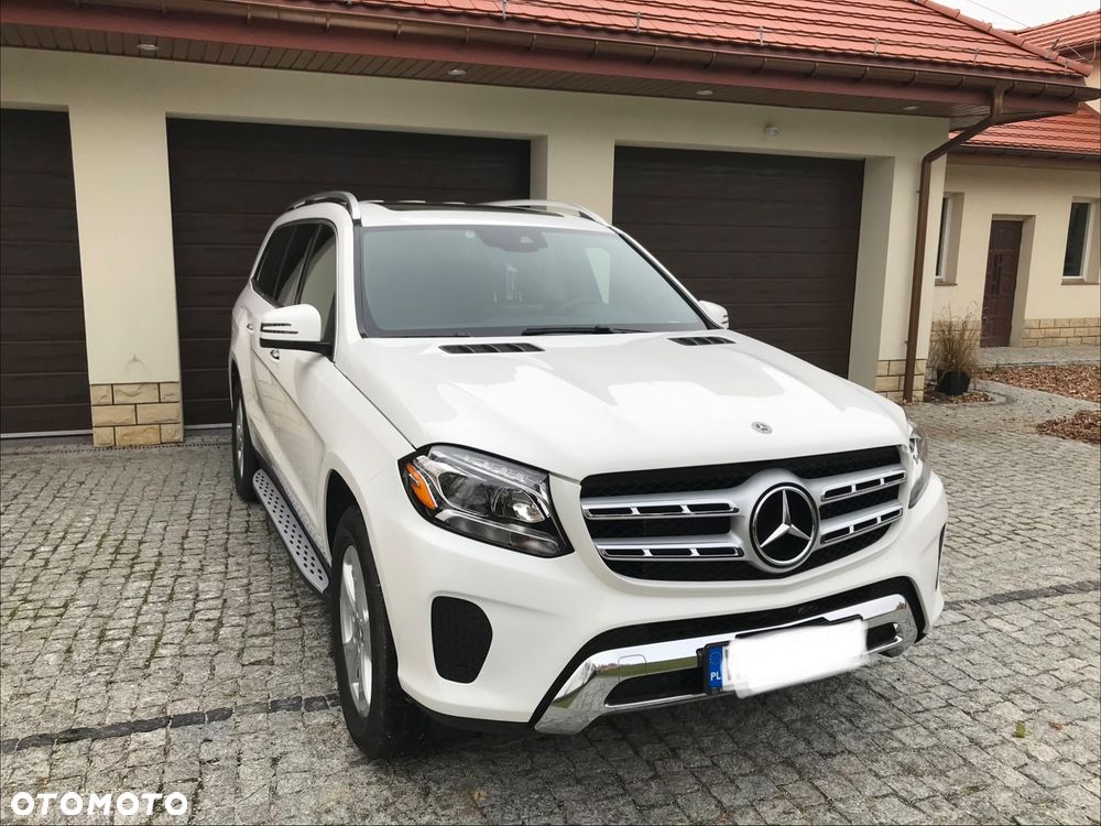 Mercedes-Benz GLS - 1