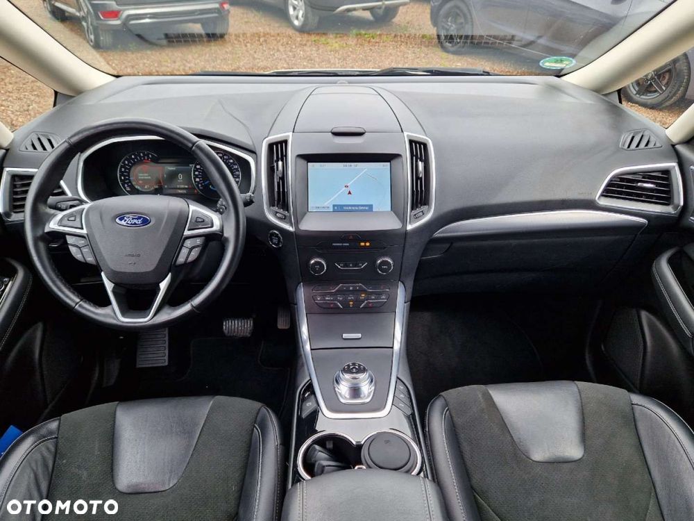 Ford Galaxy - 7