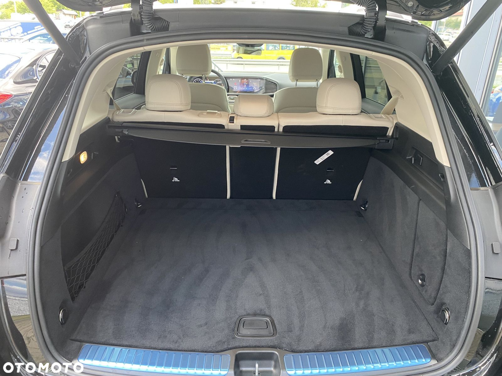 Mercedes-Benz GLE - 28