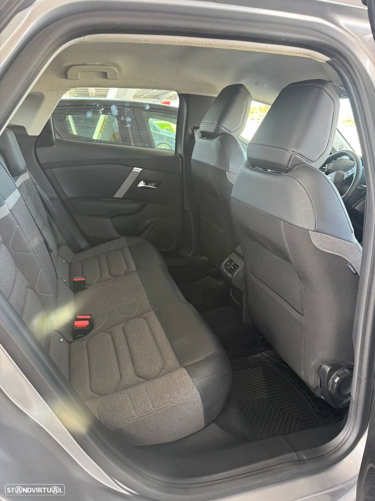 Citroën C4 X 1.2 PureTech Max EAT8 - 4