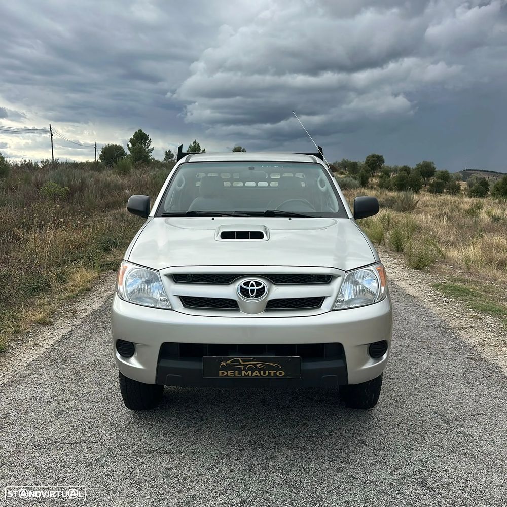 Toyota Hilux 2.5 D-4D 120 CV 4x4 - 4 Lugares - 2