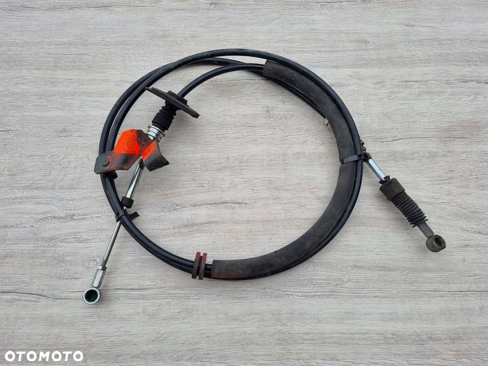 LINKA CIĘGNO ZMIANY 6 BIEGÓW IVECO EUROCARGO 504059214 06-15 rok