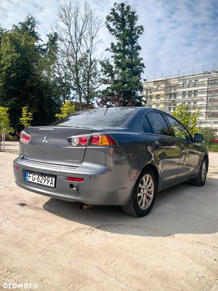 Mitsubishi Lancer - 1