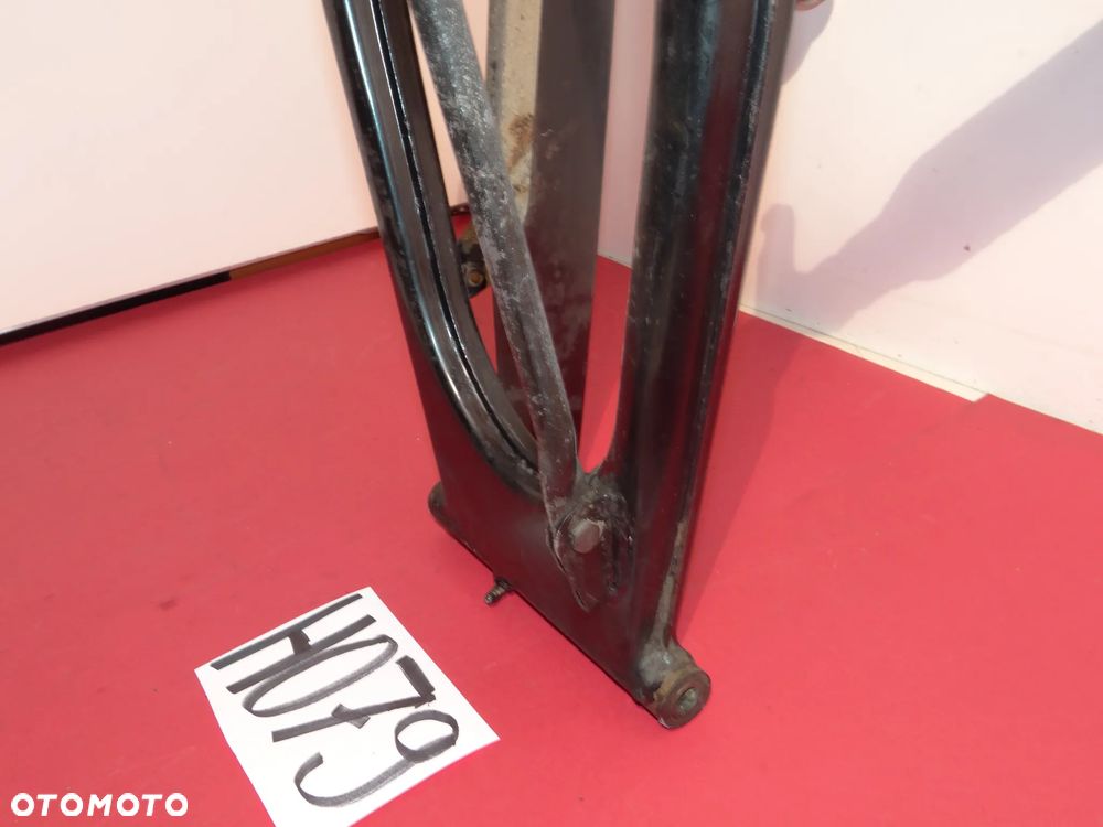 Honda CB750  FOUR WAHACZ  OSŁONA ŁAŃCUCHA AMORTYZATORY H079 - 16