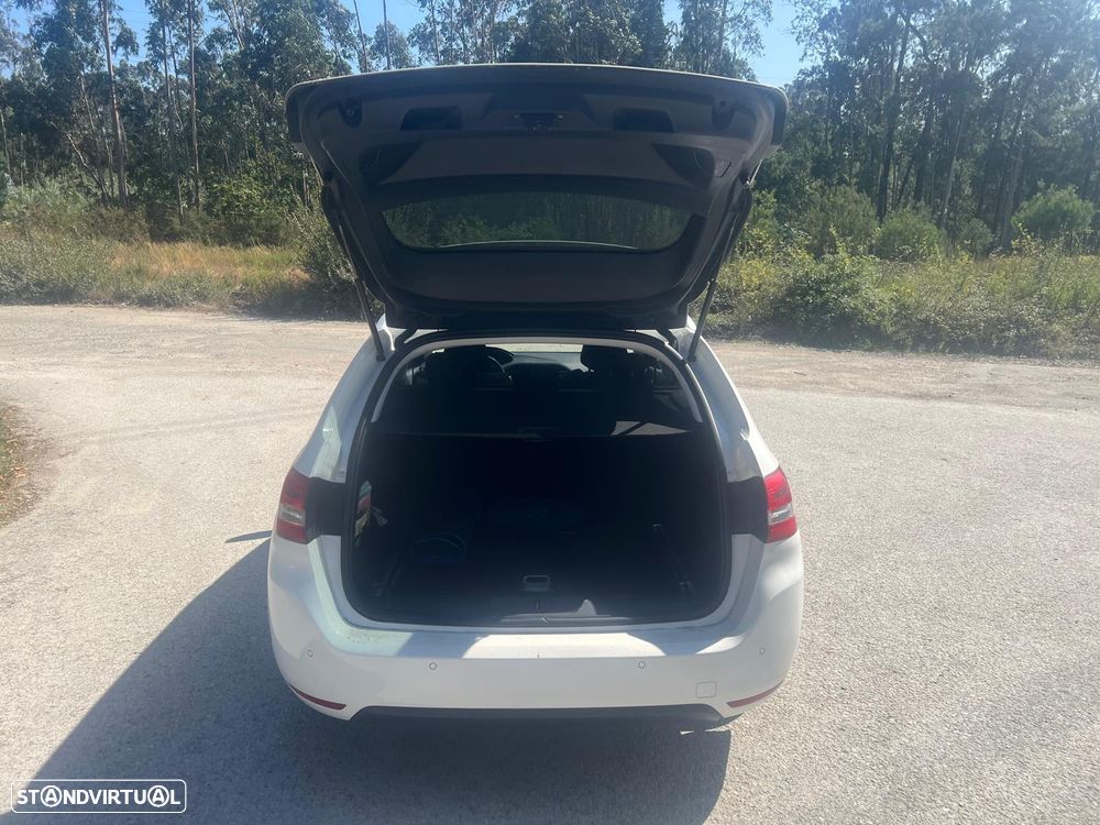 Peugeot 308 SW BlueHDi 120 Stop & Start Active - 13