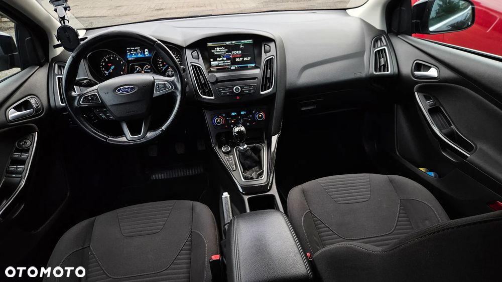 Ford Focus 1.0 EcoBoost Titanium ASS - 19