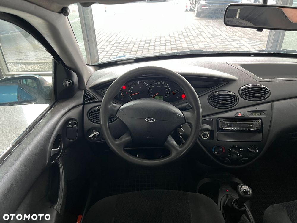 Ford Focus 1.6 Trend - 23